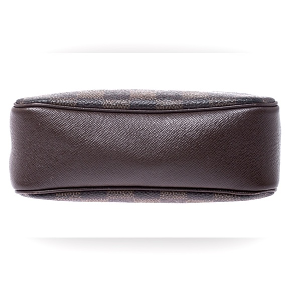 ๐โค๏ธ 8 HOUR SALE โค๏ธ๐ Louis Vuitton Damier Ebene Trousse Make Up Pochette Bag - Picture 6 of 11